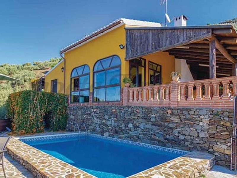 2 bedroom Country House for Long Term Rent