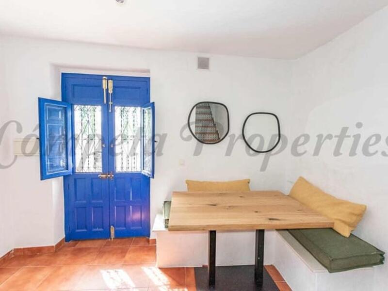3 bedroom Townhouse for sale