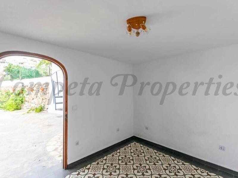 3 bedroom Townhouse for sale