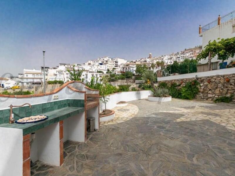 3 bedroom Townhouse for sale