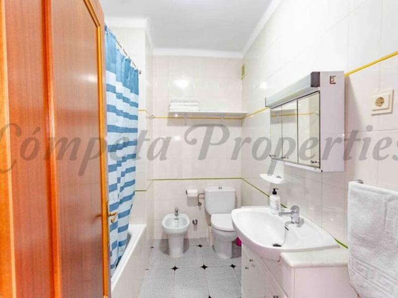 3 bedroom Apartment for Long Term Rent