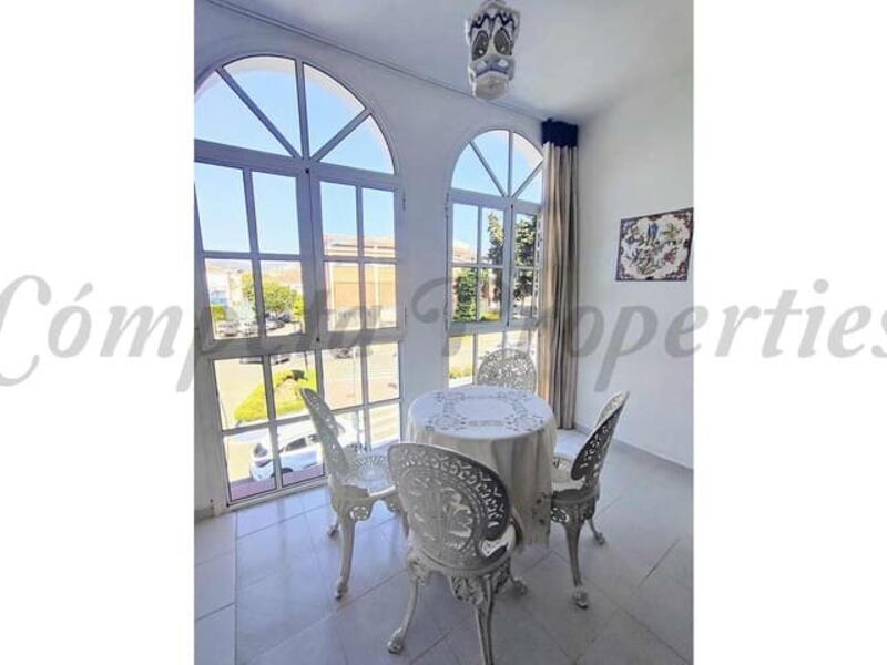 3 bedroom Apartment for Long Term Rent