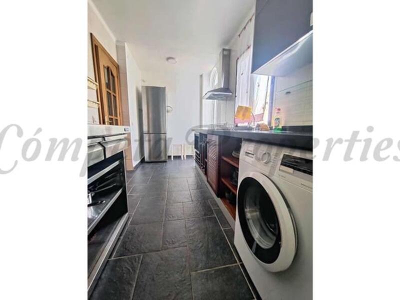 3 bedroom Apartment for Long Term Rent