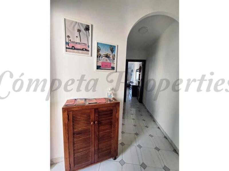 3 bedroom Apartment for Long Term Rent