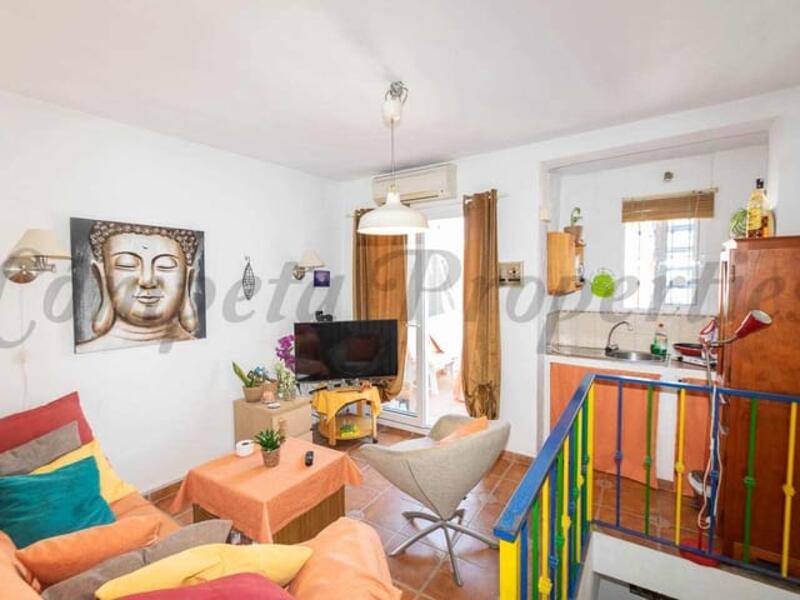 2 bedroom Townhouse for sale