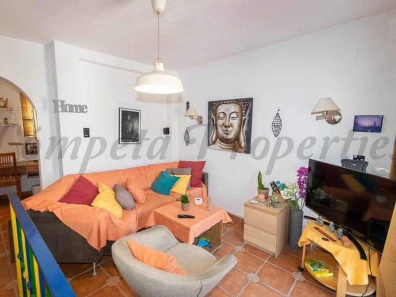 2 bedroom Townhouse for sale