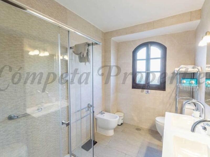 2 bedroom Townhouse for Long Term Rent