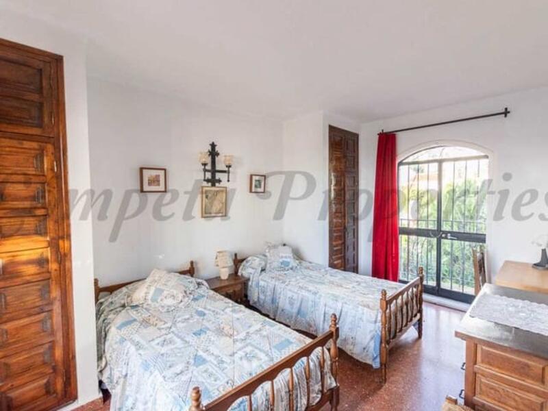 2 bedroom Townhouse for Long Term Rent