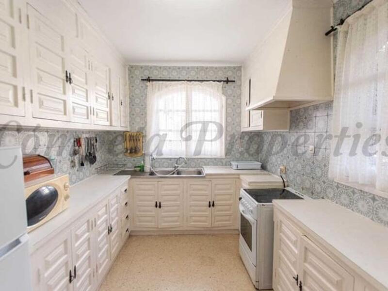 2 bedroom Townhouse for Long Term Rent