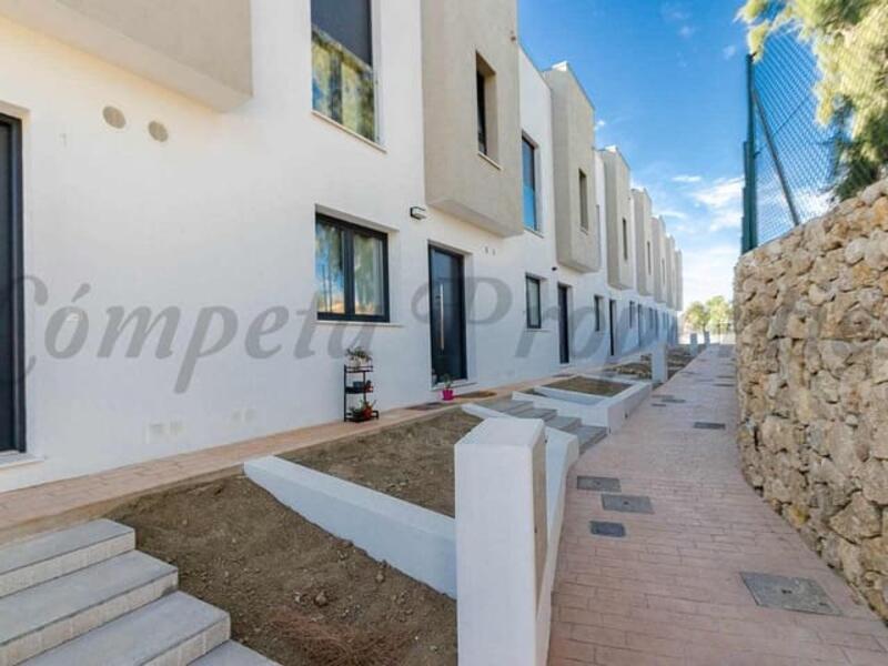 3 Cuarto Adosado en venta