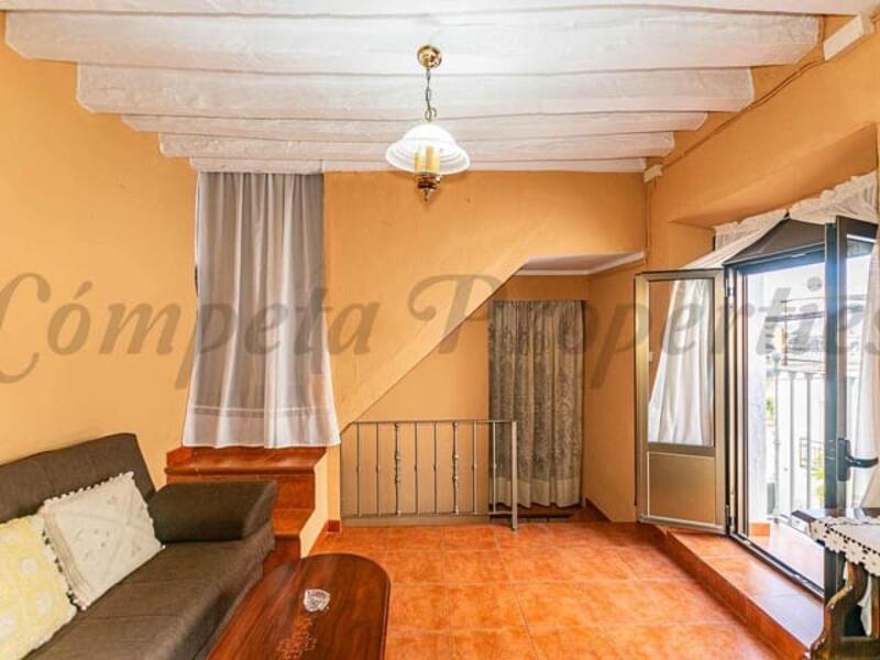 3 bedroom Townhouse for sale