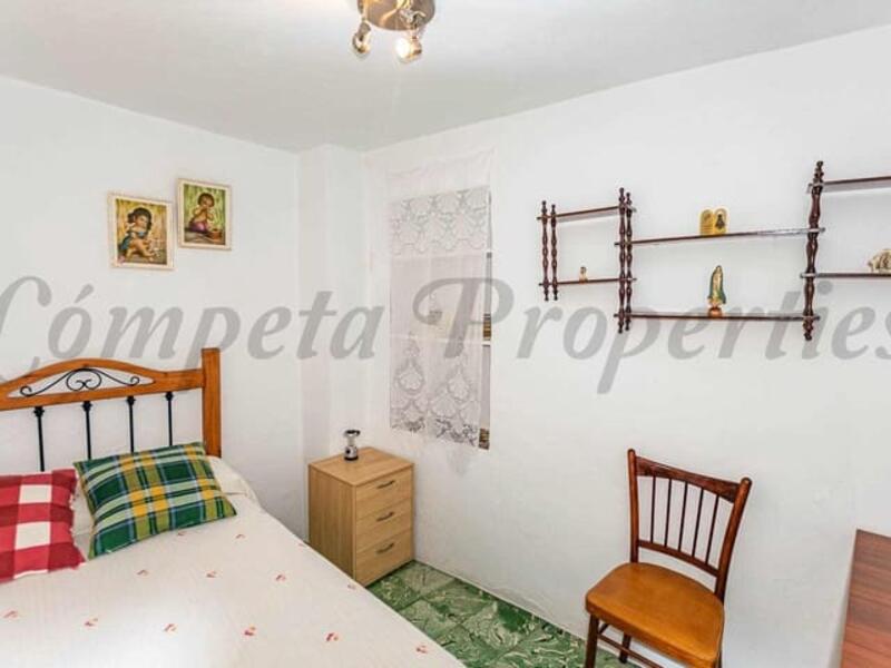 3 bedroom Townhouse for sale