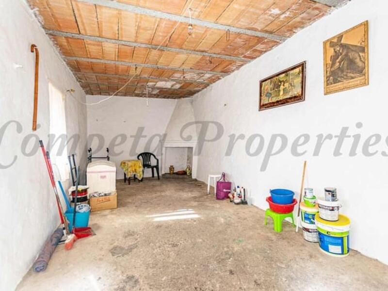 3 bedroom Townhouse for sale