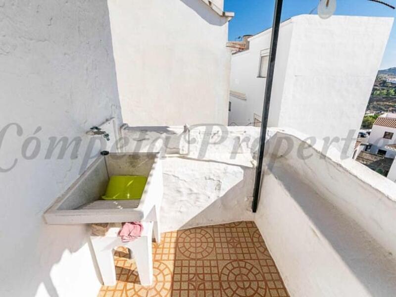 3 bedroom Townhouse for sale