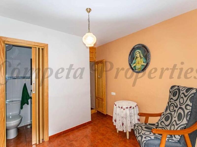 3 bedroom Townhouse for sale