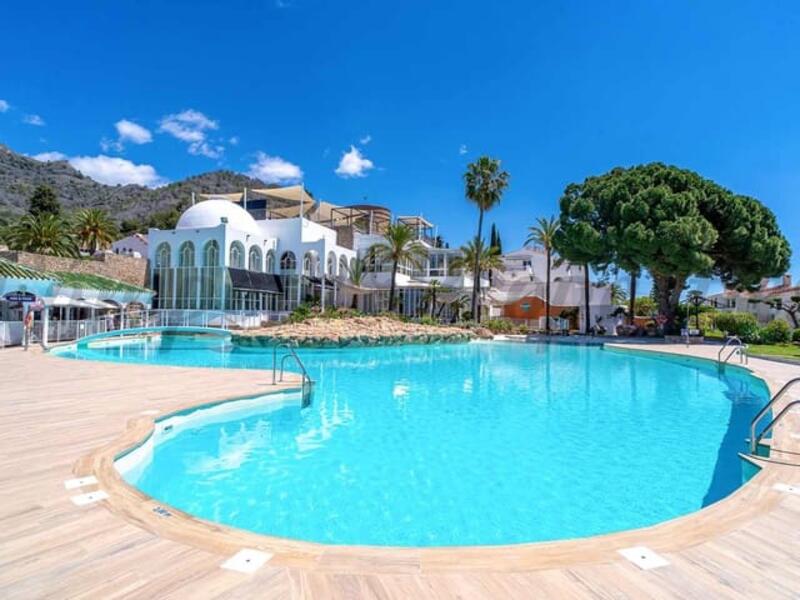 2 bedroom Apartment for Long Term Rent