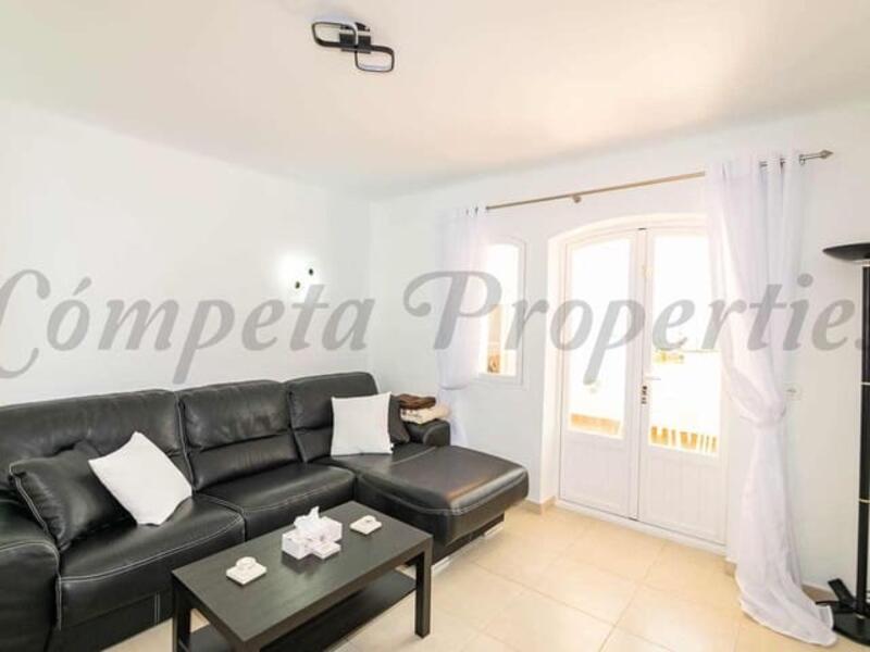 2 bedroom Apartment for Long Term Rent