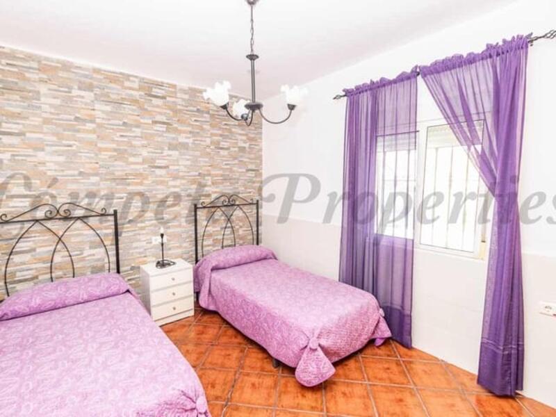 3 bedroom Country House for sale