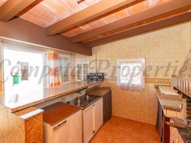 3 bedroom Country House for sale