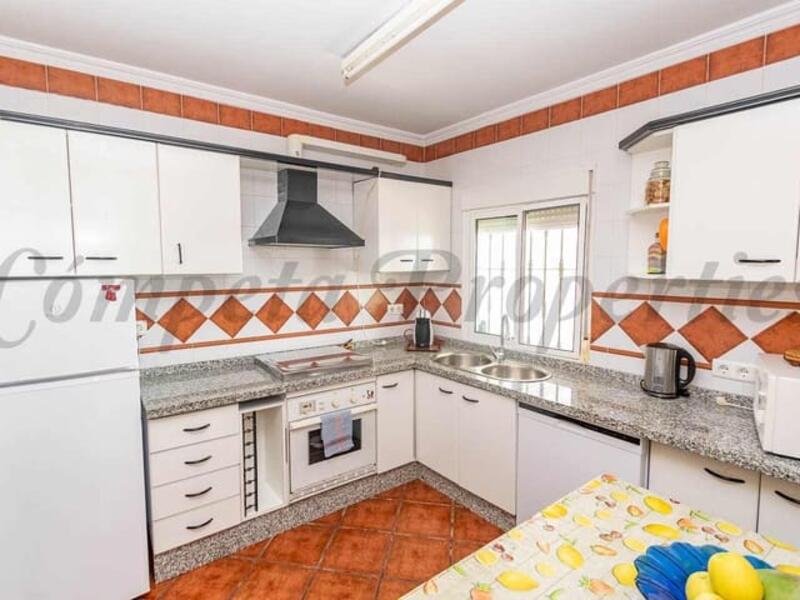 3 bedroom Country House for sale