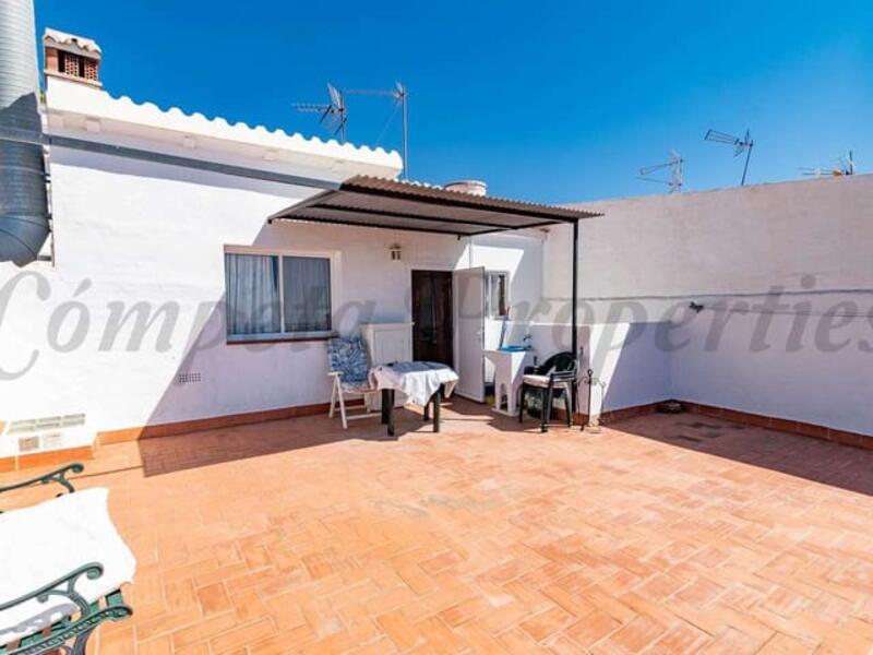 1 bedroom Apartment for Long Term Rent