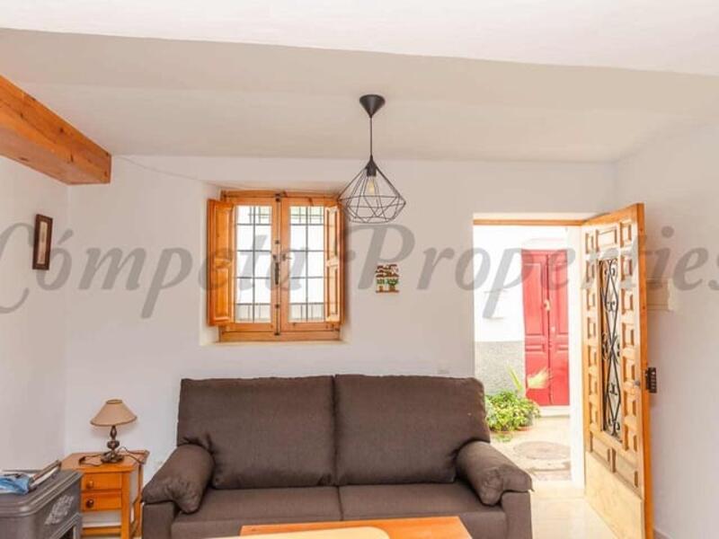 1 bedroom Apartment for Long Term Rent