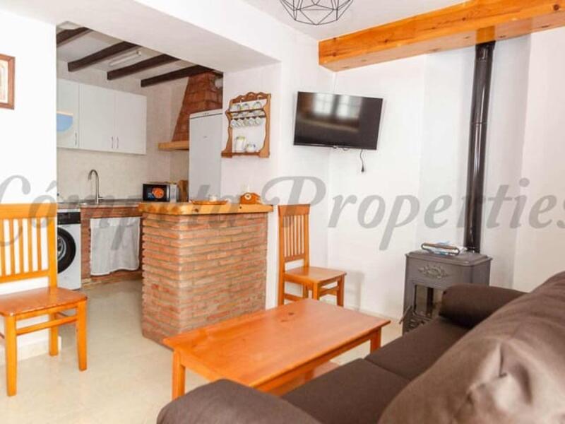 1 bedroom Apartment for Long Term Rent