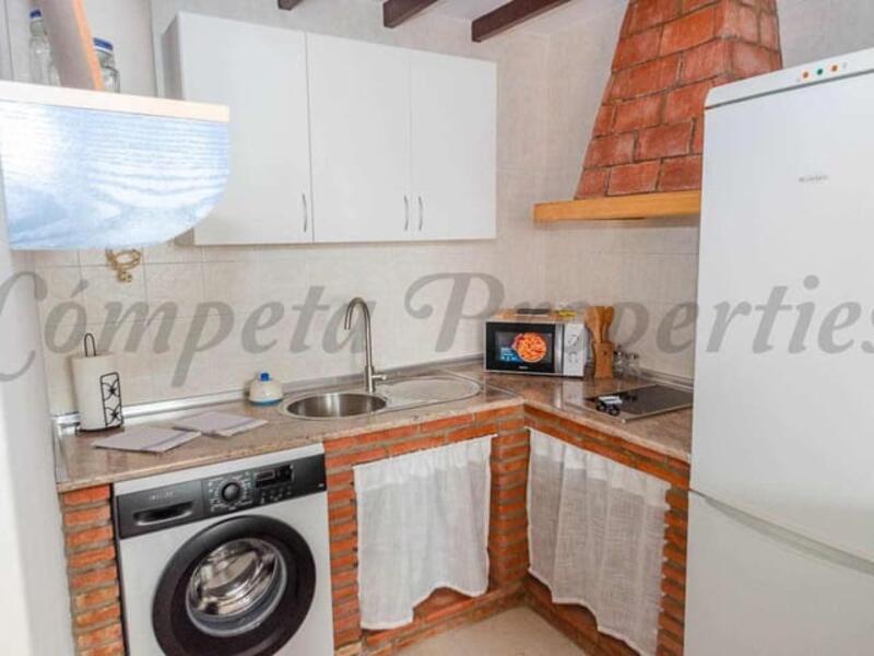 1 bedroom Apartment for Long Term Rent
