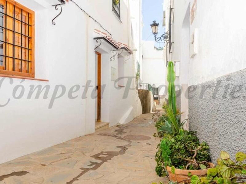 1 bedroom Apartment for Long Term Rent