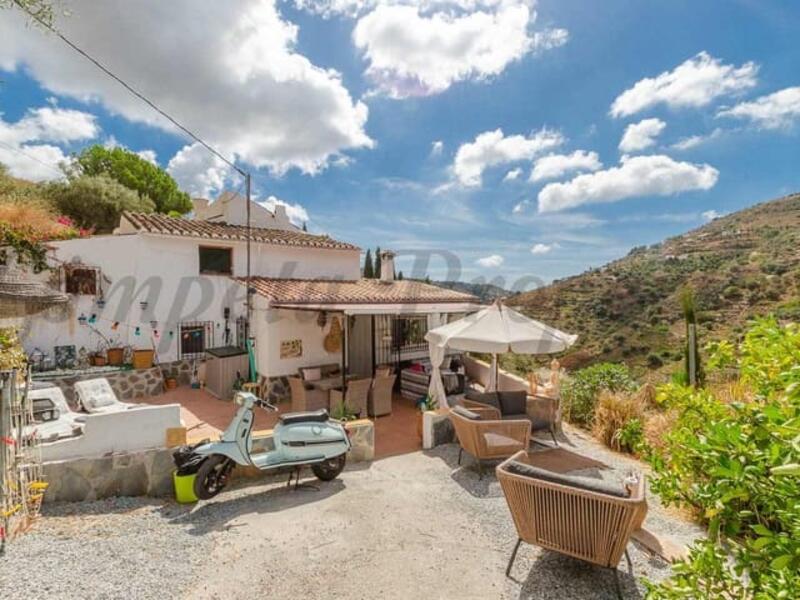 Villa for sale in Competa, Málaga Villa for sale in Competa, Málaga