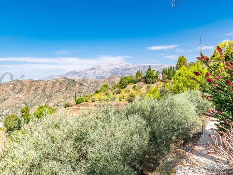 3 bedroom Country House for sale 3 bedroom Country House for sale