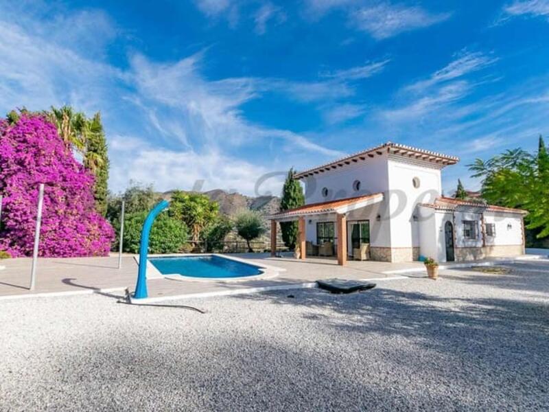 3 bedroom Villa for sale 3 bedroom Villa for sale