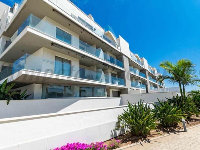 1 bedroom Apartment for Long Term Rent