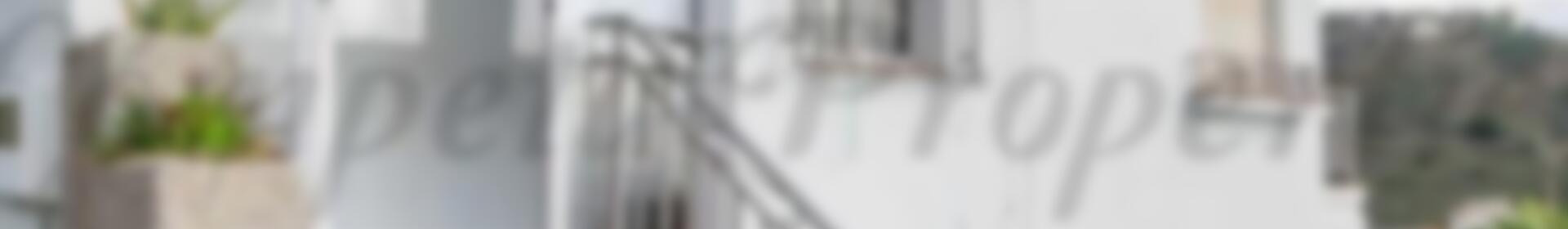 5 спальная комната городская тюрьма продается