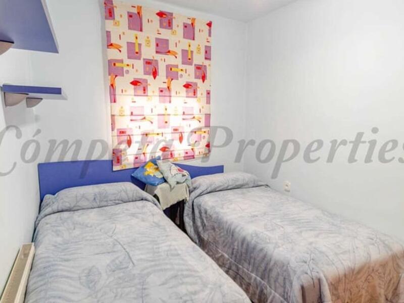 5 спальная комната городская тюрьма продается