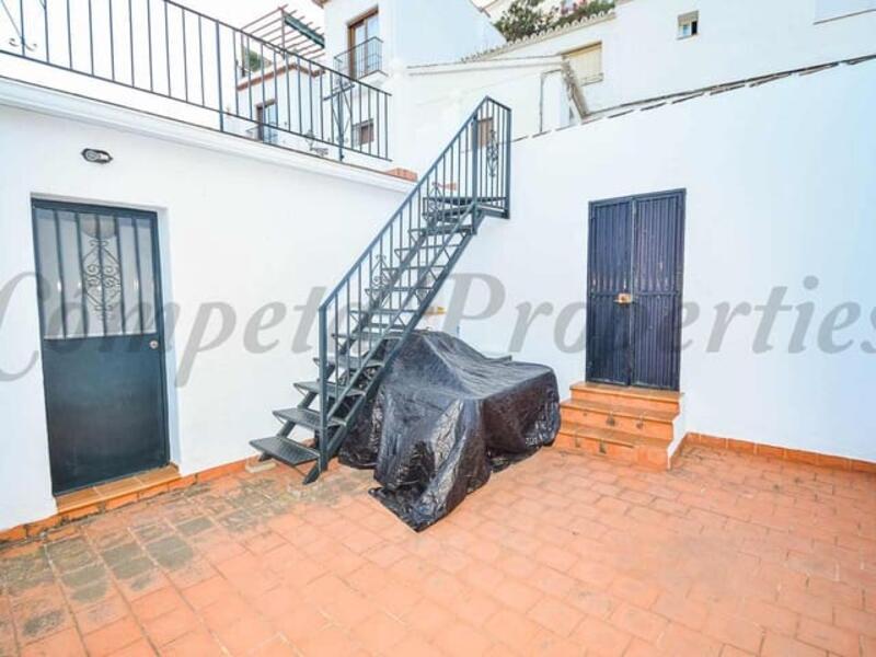 3 soveværelse Byhus til salg