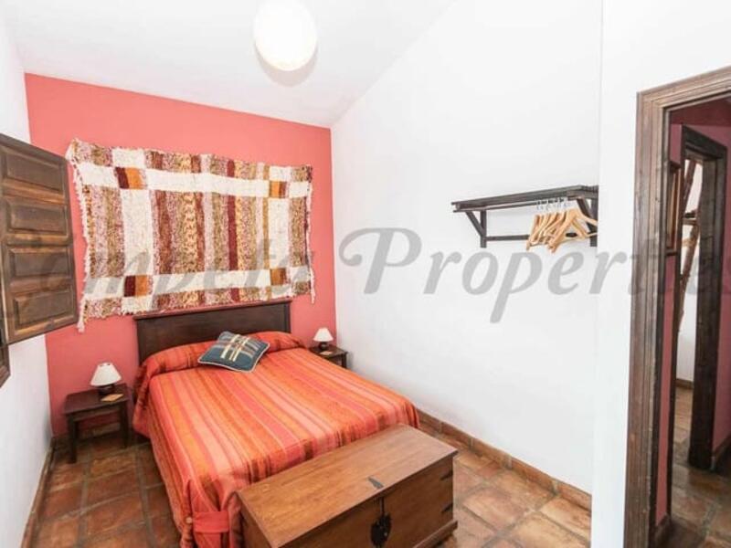 3 Schlafzimmer Landhaus zu verkaufen