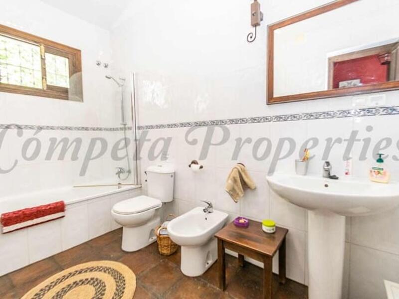 3 Schlafzimmer Landhaus zu verkaufen