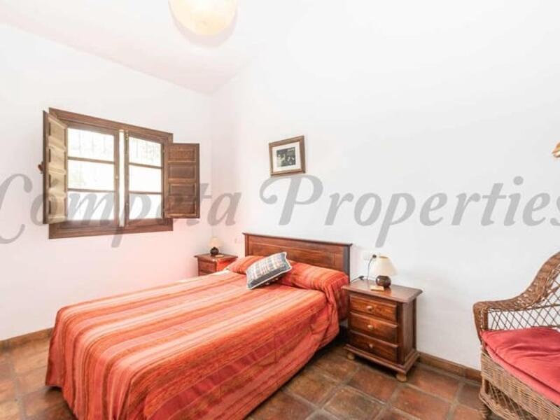 3 Schlafzimmer Landhaus zu verkaufen