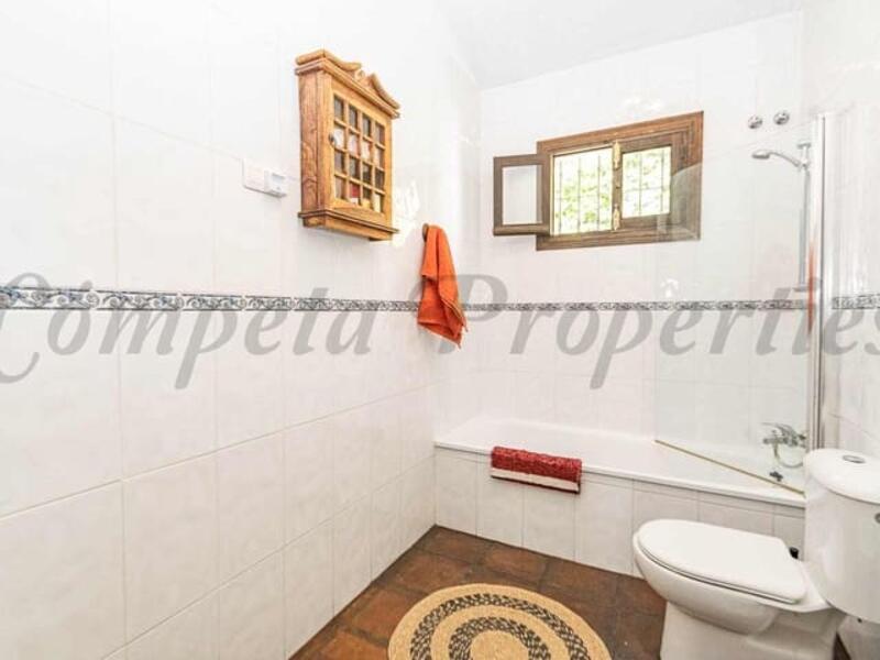 3 Schlafzimmer Landhaus zu verkaufen