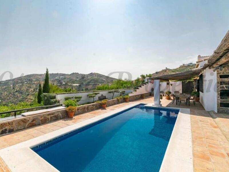 3 Schlafzimmer Landhaus zu verkaufen