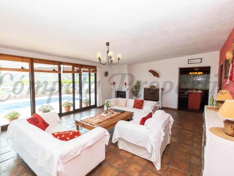 3 Schlafzimmer Landhaus zu verkaufen