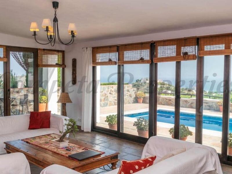 3 Schlafzimmer Landhaus zu verkaufen