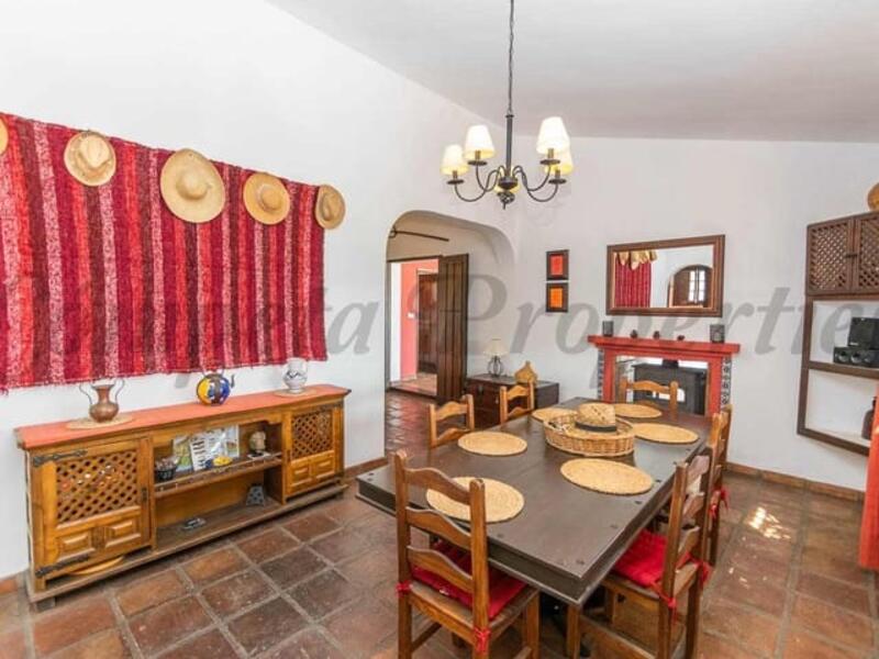 3 Schlafzimmer Landhaus zu verkaufen