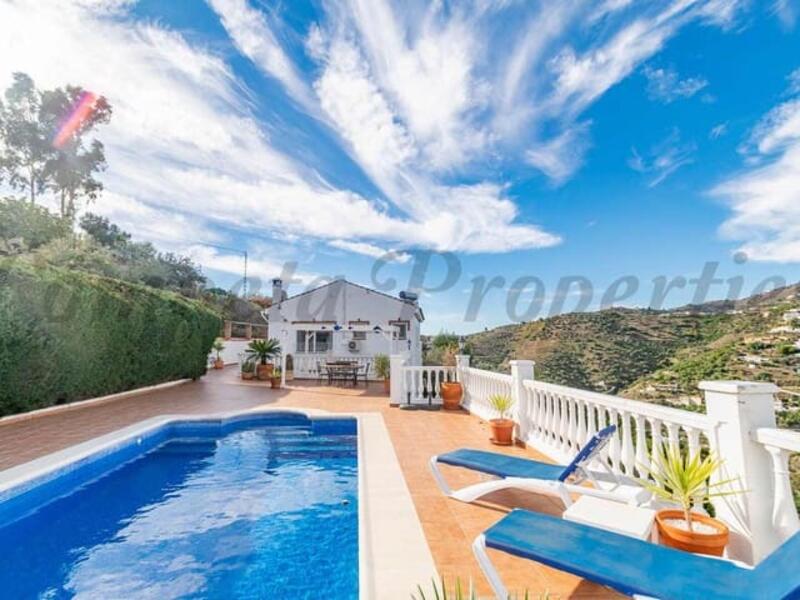 5 soverom Herregård til salgs