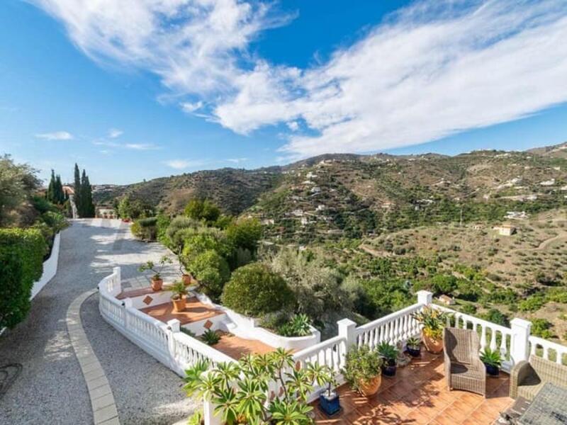 5 soverom Herregård til salgs