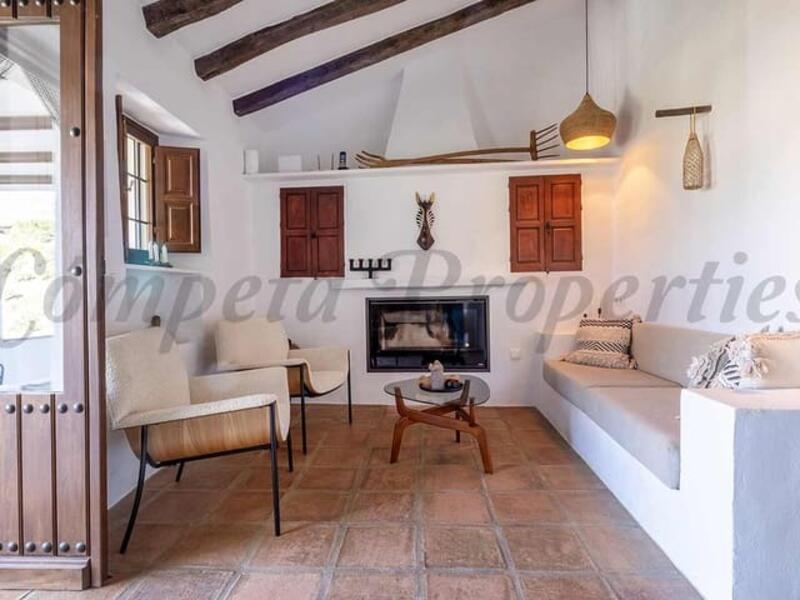 3 bedroom Country House for sale 3 bedroom Country House for sale