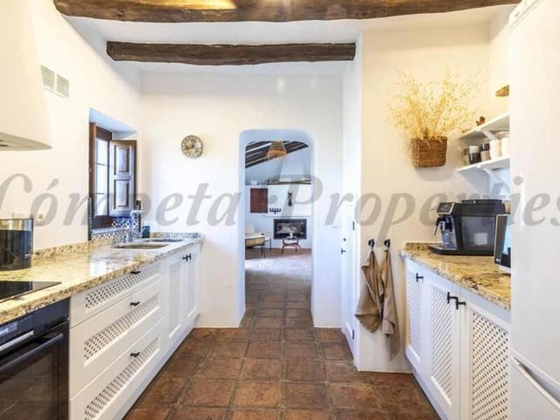 3 bedroom Country House for sale 3 bedroom Country House for sale