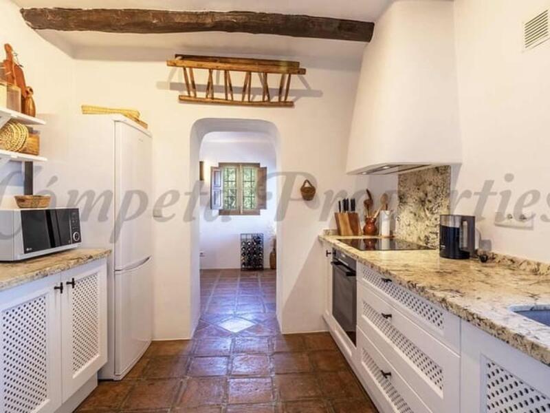 3 bedroom Country House for sale 3 bedroom Country House for sale