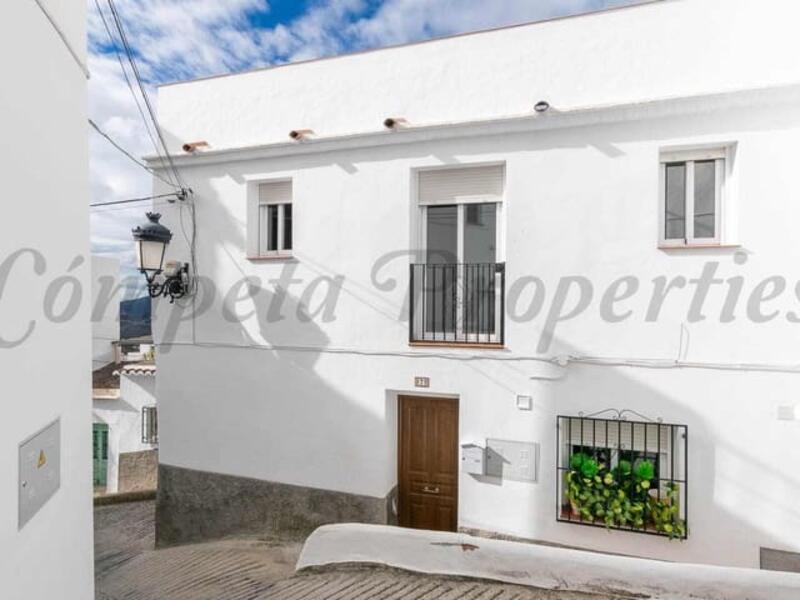 Townhouse for Long Term Rent in Competa, Málaga Townhouse for Long Term Rent in Competa, Málaga